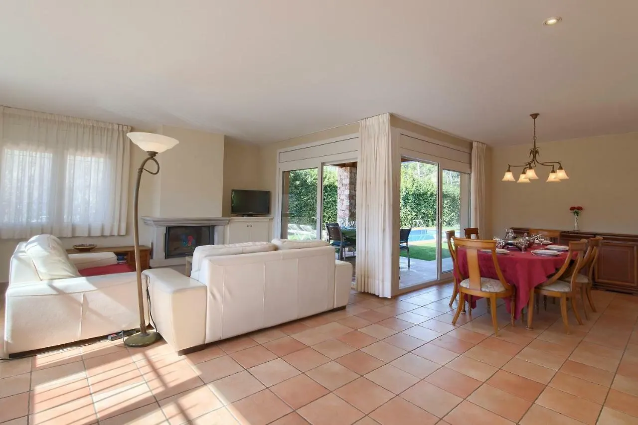 Chalé 5 Bedroom House In Begur With Private Pool And Garden